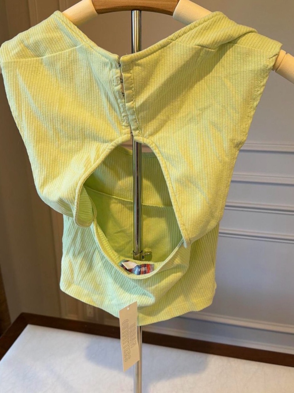 🎉3 for $50 Urban Outfitters Light Green Ribbed Scoop-Back Tank Top